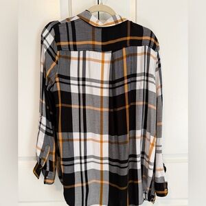 EST. 1946 Women Plaid Button Front Shirt XL – Black Gray Mustard looks Flannel